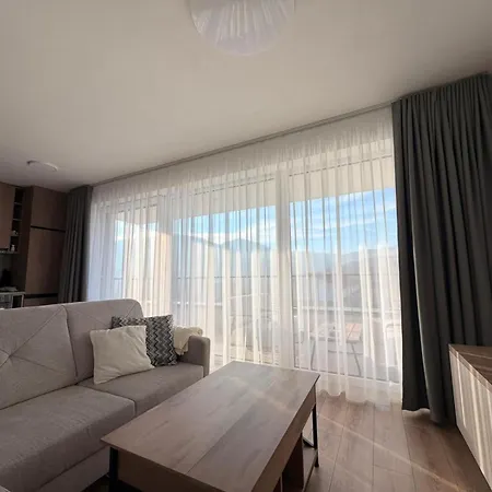 Apartamento Sekvoja View *